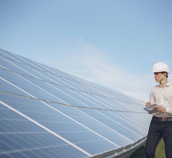 Grid Integration Challenges and Solutions for Solar Energy post thumbnail